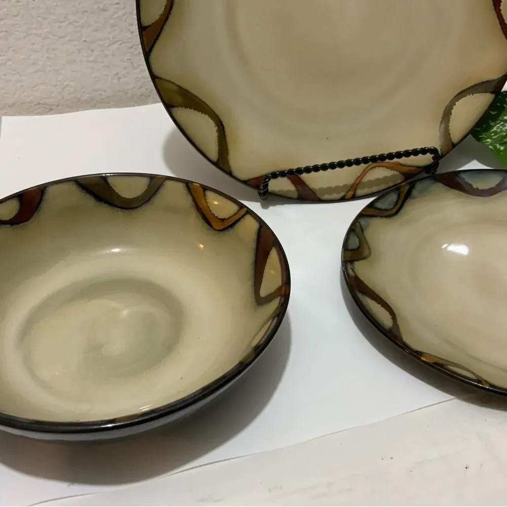 Set Pier 1 Imports (2)11” Stoneware Brown “Wave”  Dinner Plate (2)8” salad plate